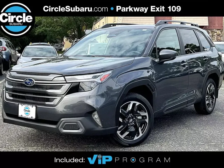 2025 Subaru Forester Limited photo 1