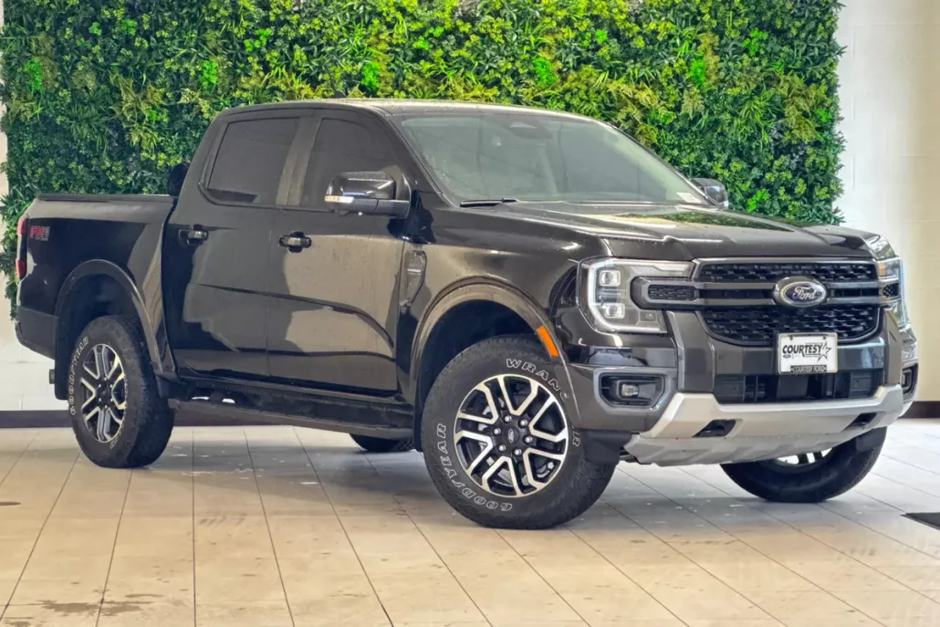 2024 Ford Ranger Lariat photo 1