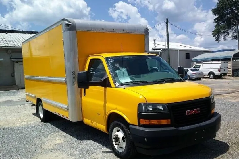 2021 Gmc Savana 3500 Cutaway photo 1