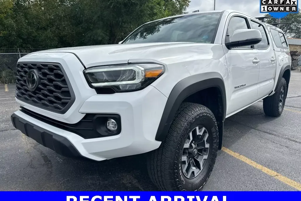 2022 Toyota Tacoma TRD Off-Road V6 photo 1