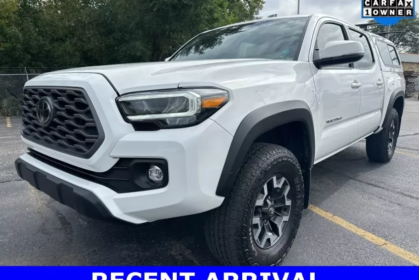 2022 Toyota Tacoma TRD Off-Road V6 photo 1
