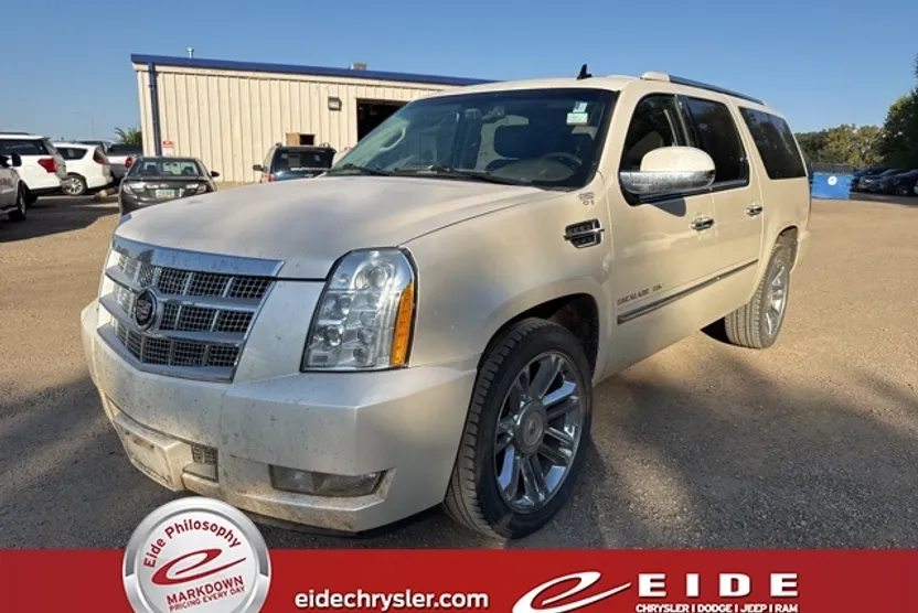 2013 Cadillac Escalade ESV Platinum photo 1
