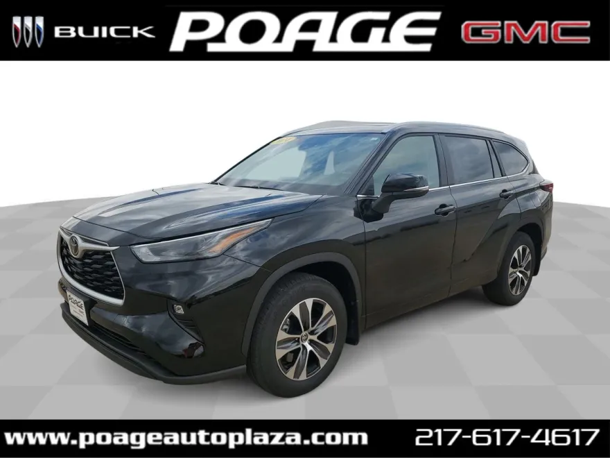 2024 Toyota Highlander LE photo 1