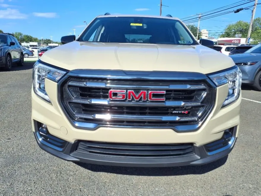 2022 Gmc Terrain AT4 photo 1