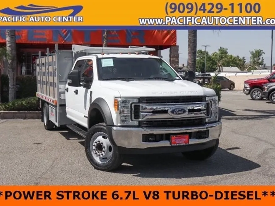 2017 Ford F-550 XLT photo 1