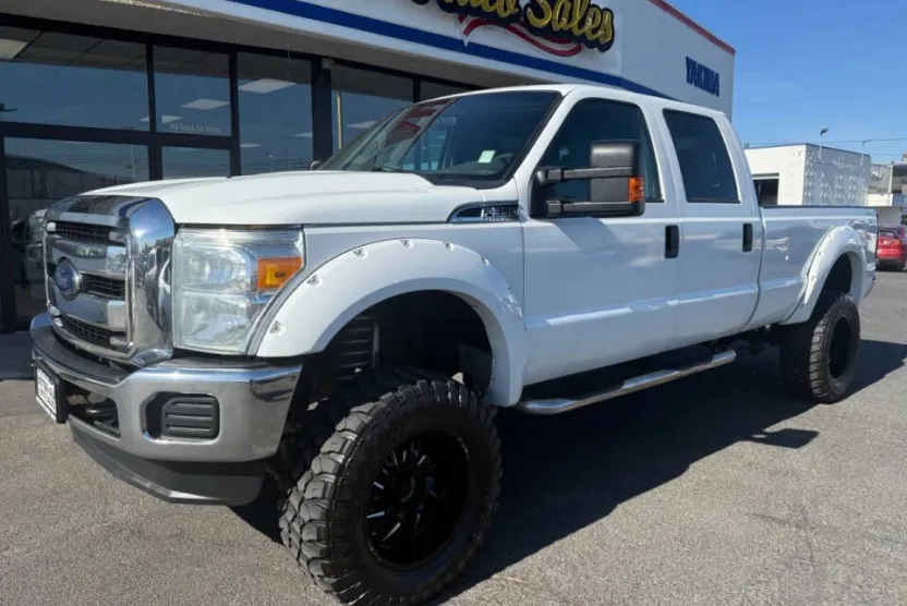 2012 Ford F-350 XLT photo 1