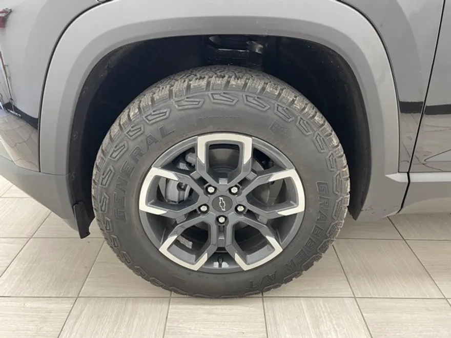 2026 Chevrolet Equinox ACTIV photo 1