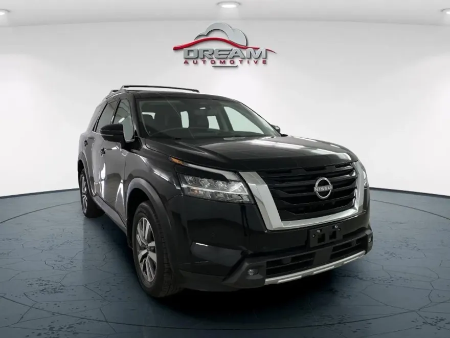 2022 Nissan Pathfinder SL photo 1