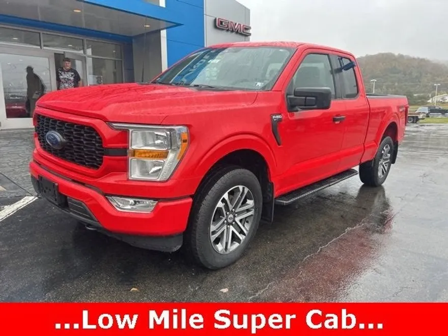 2022 Ford F-150 XL photo 1