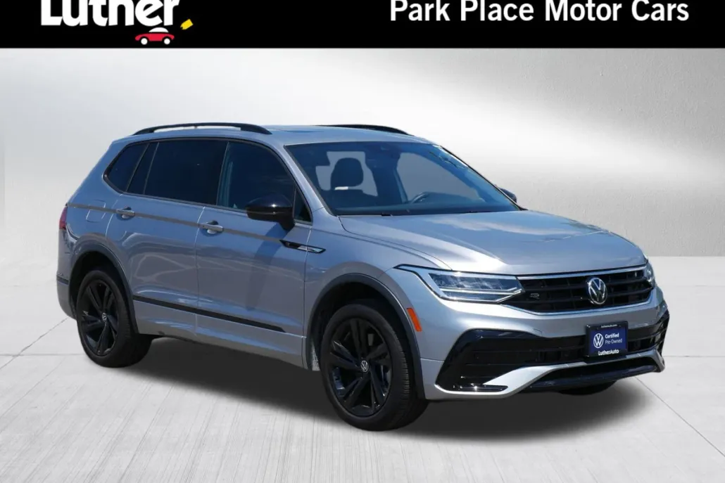 2024 Volkswagen Tiguan SE R-Line Black photo 1