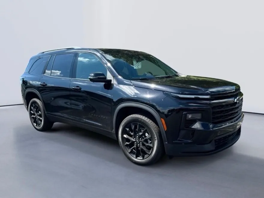 2024 Chevrolet Traverse 2LT photo 1