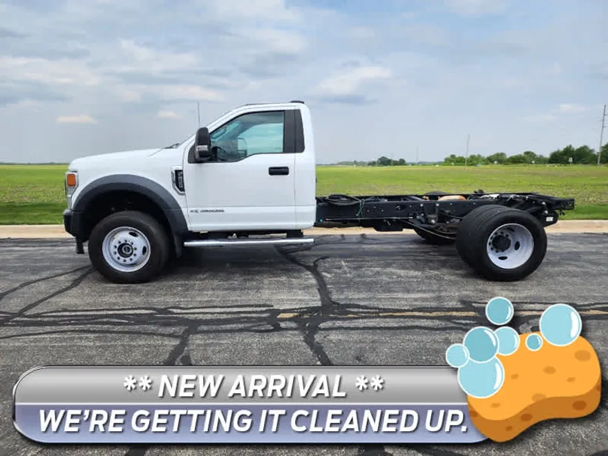 2022 Ford F-600 photo 1