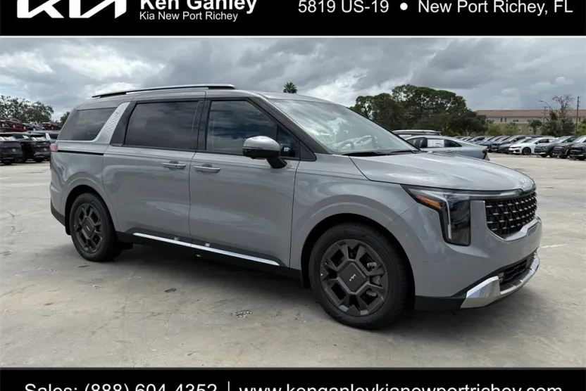 2025 Kia K4 LXS photo 1
