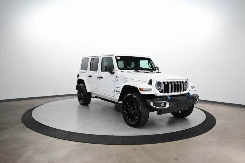 2024 Jeep Wrangler Sahara 4xe photo 1