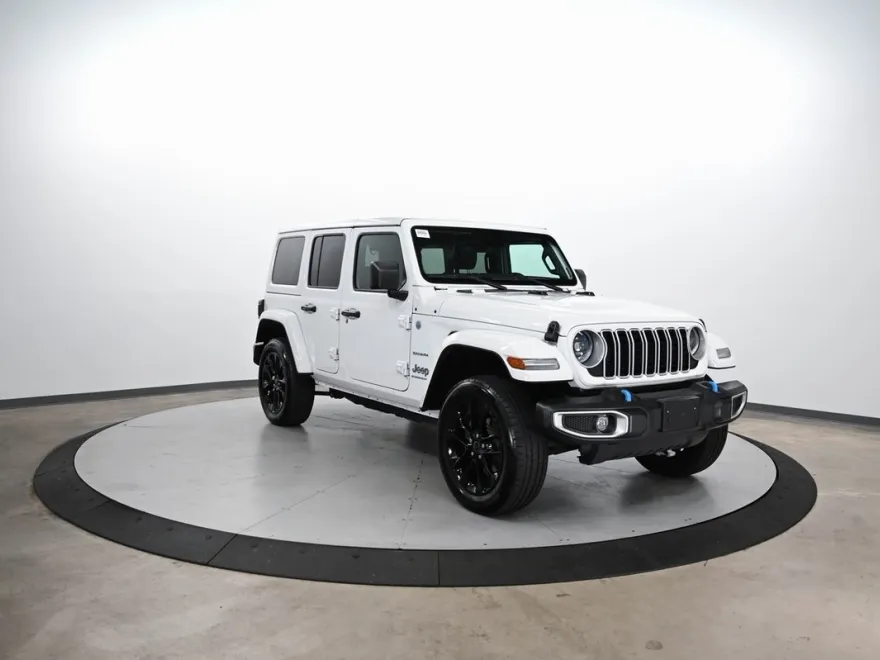2024 Jeep Wrangler Sahara 4xe photo 1