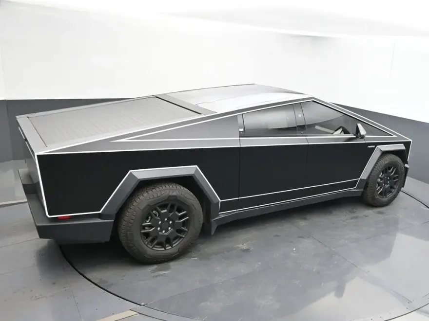 2024 Tesla Cybertruck Cyberbeast photo 30