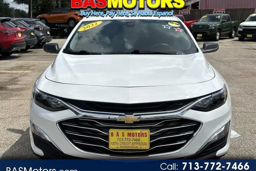 2022 Chevrolet Malibu LS photo 1
