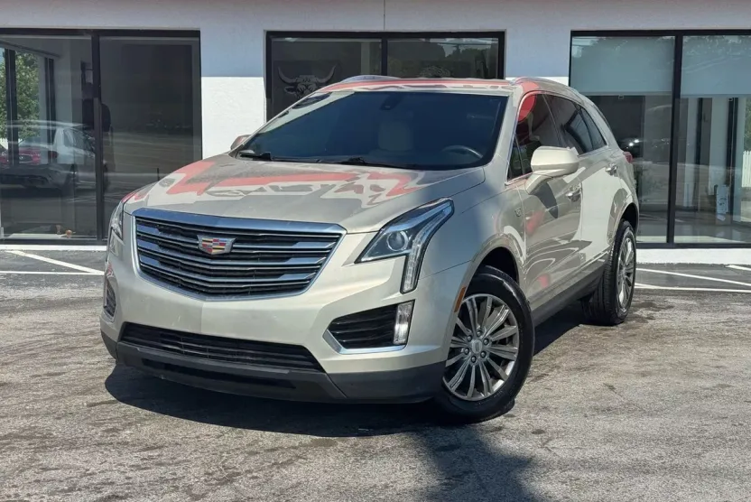 2017 Cadillac XT5 Base photo 1