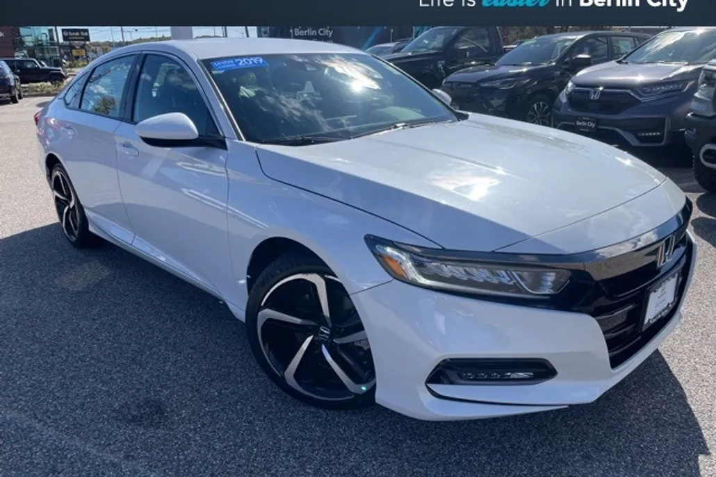 2019 Honda Accord Sport photo 1