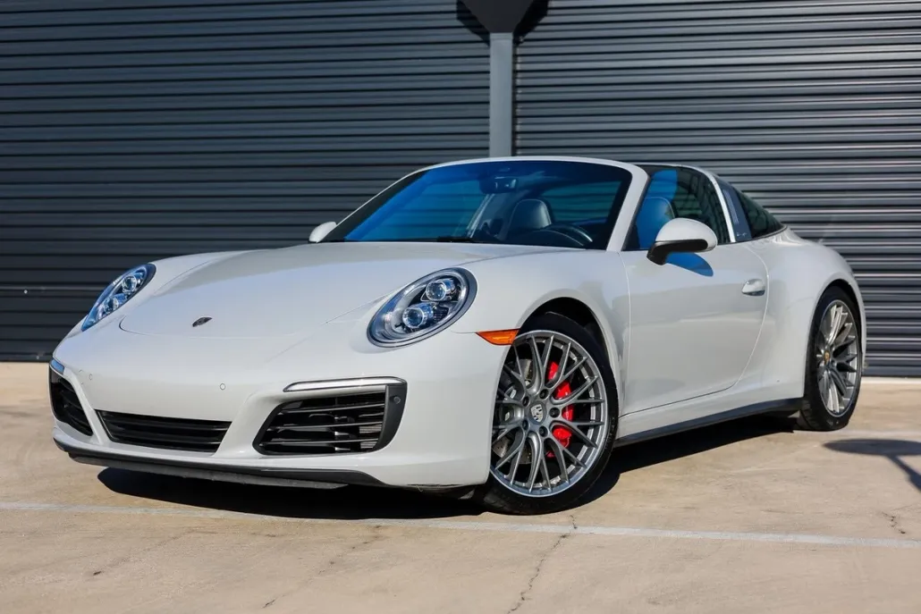 2019 Porsche 911 4S photo 1