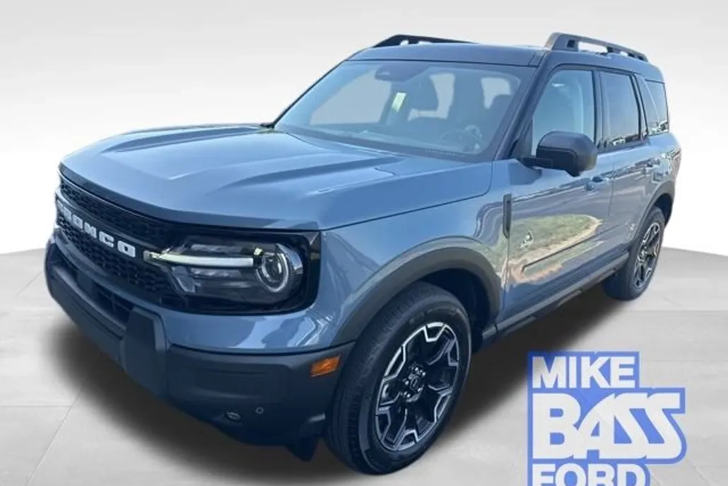 2025 Ford Bronco Sport Outer Banks photo 1