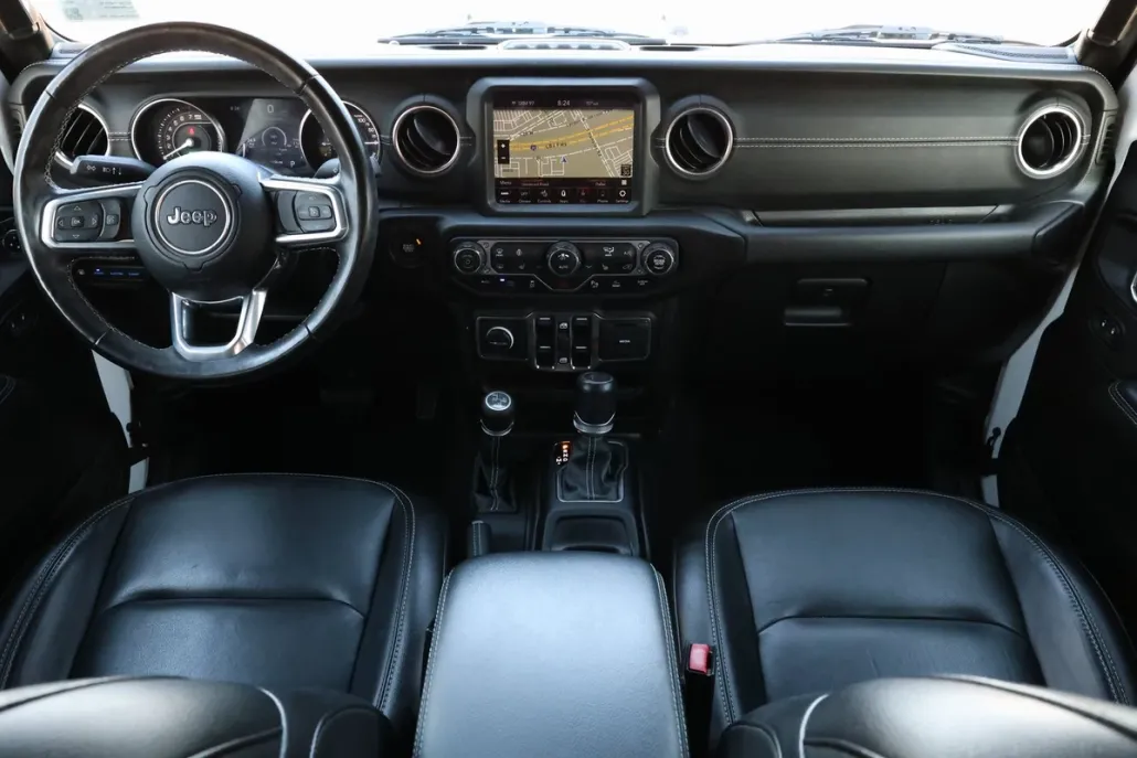2021 Jeep Wrangler Unlimited Sahara 4xe photo 1