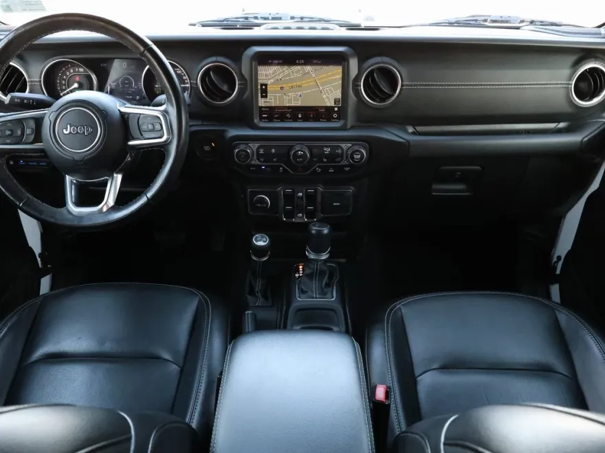 2021 Jeep Wrangler Unlimited Sahara 4xe photo 1