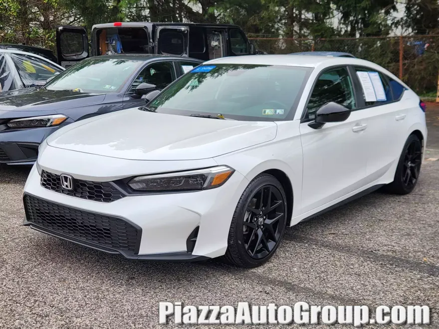 2025 Honda Civic Sport Hatchback photo 1
