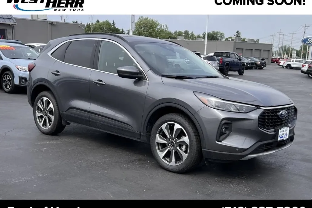 2024 Ford Escape Platinum photo 1