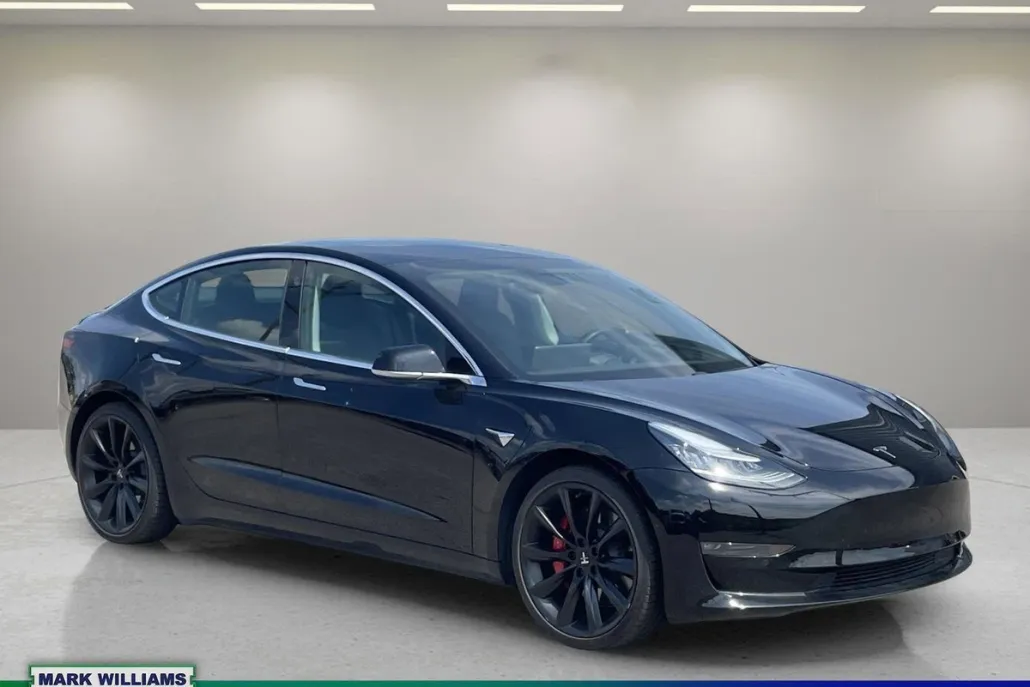 2019 Tesla Model 3 Long Range photo 1