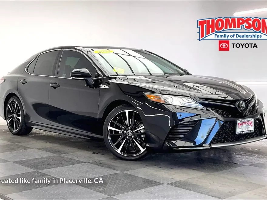 2019 Toyota Camry XSE V6 photo 1