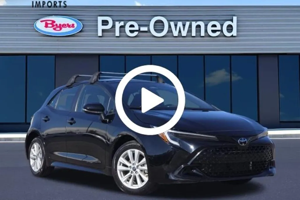 2023 Toyota Corolla SE photo 1