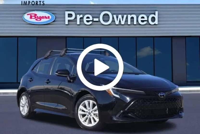 2023 Toyota Corolla SE photo 1