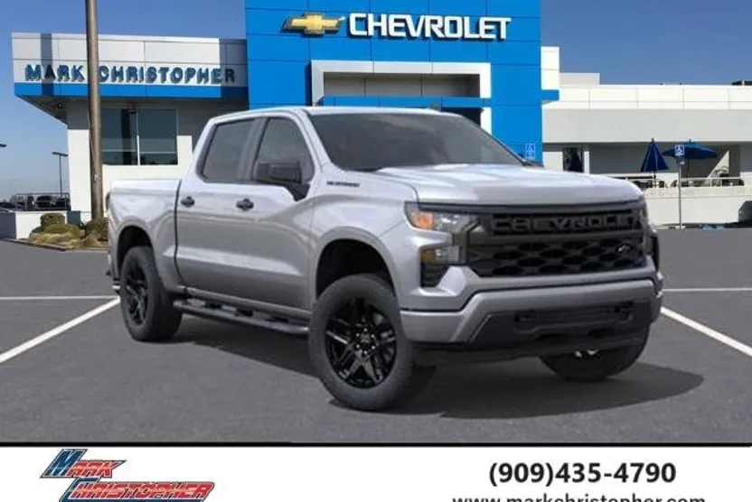 2025 Chevrolet Silverado 1500 Custom photo 1