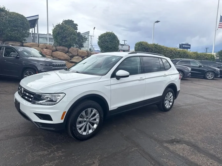 2020 Volkswagen Tiguan S photo 1