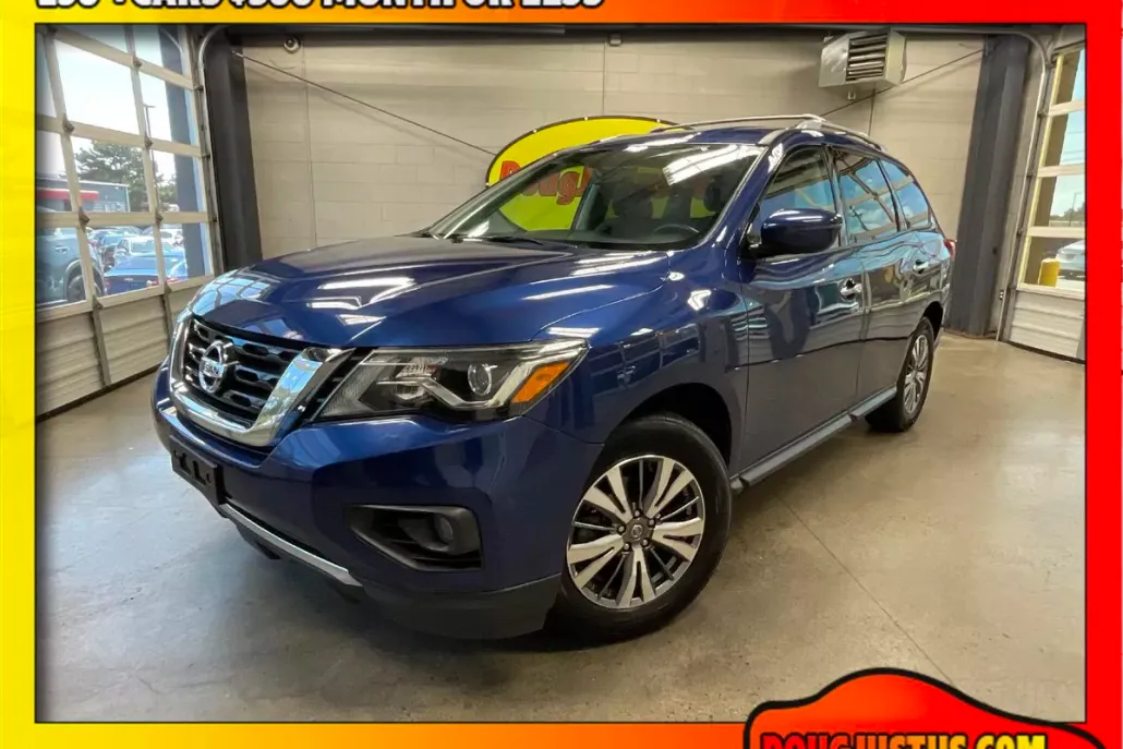 2020 Nissan Pathfinder SV photo 1
