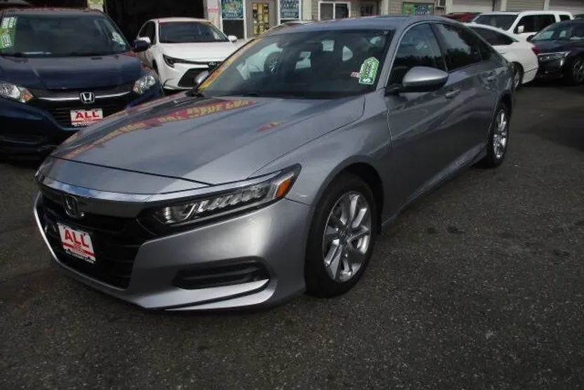 2019 Honda Accord LX 1.5T photo 1