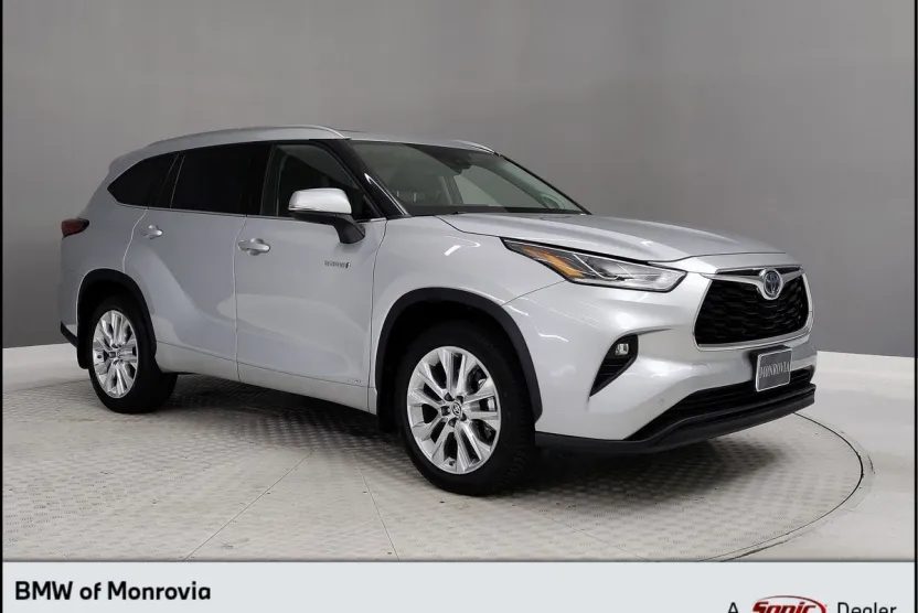 2021 Toyota Highlander Hybrid Limited photo 1