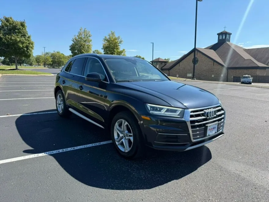 2018 Audi Q5 Premium Plus photo 1