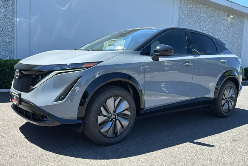 2025 Nissan ARIYA Engage photo 1
