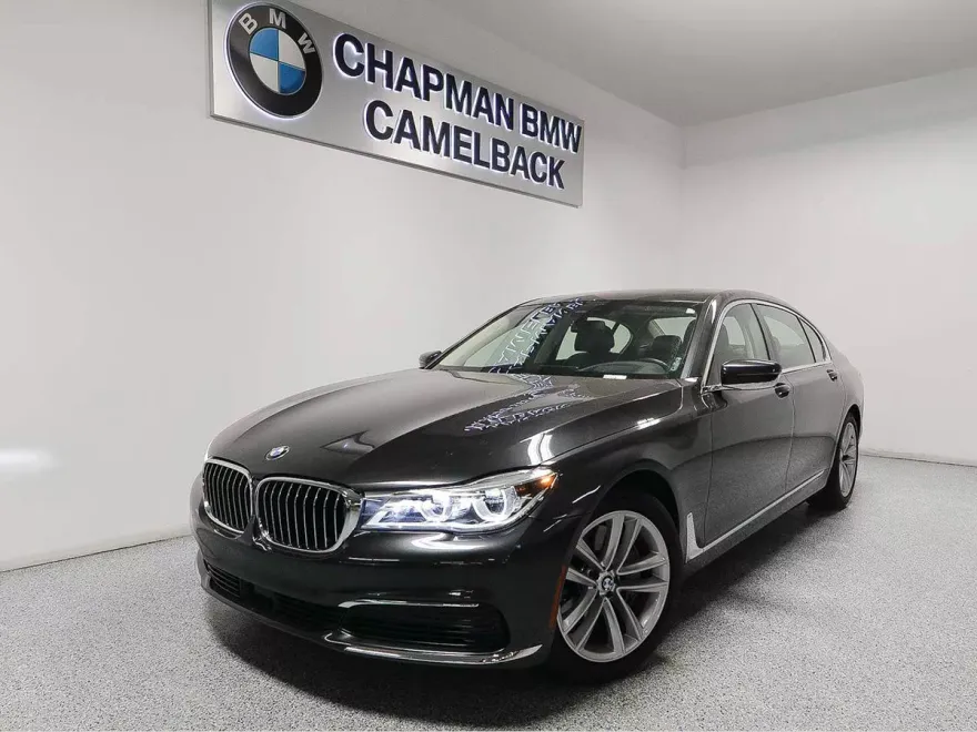2019 Bmw 750i / B7 xDrive Sedan photo 1