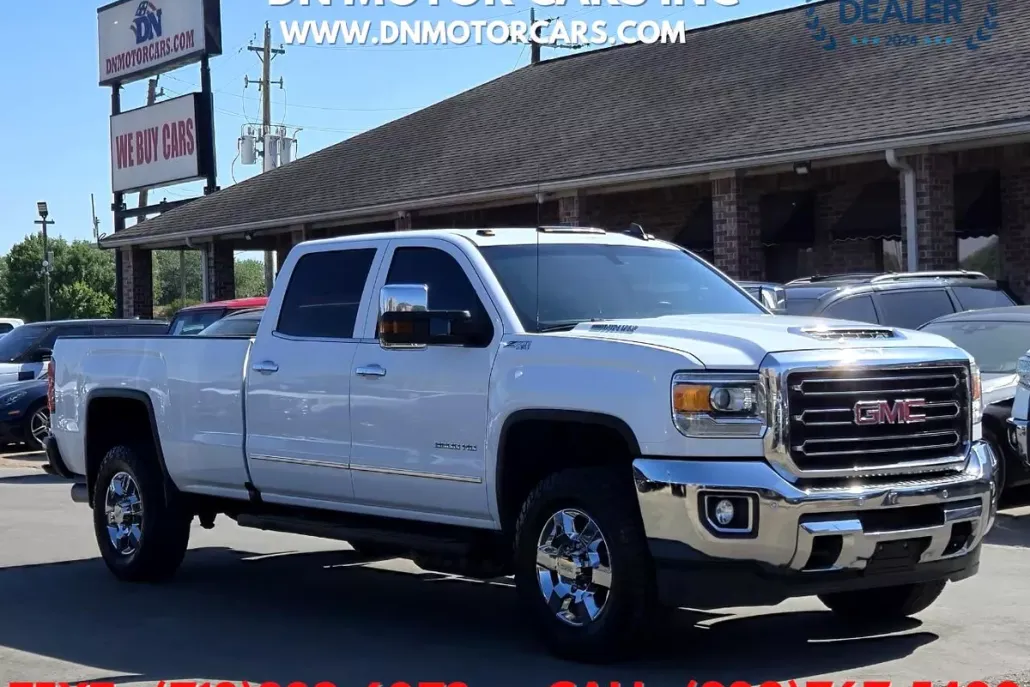 2017 Gmc Sierra SLT photo 1