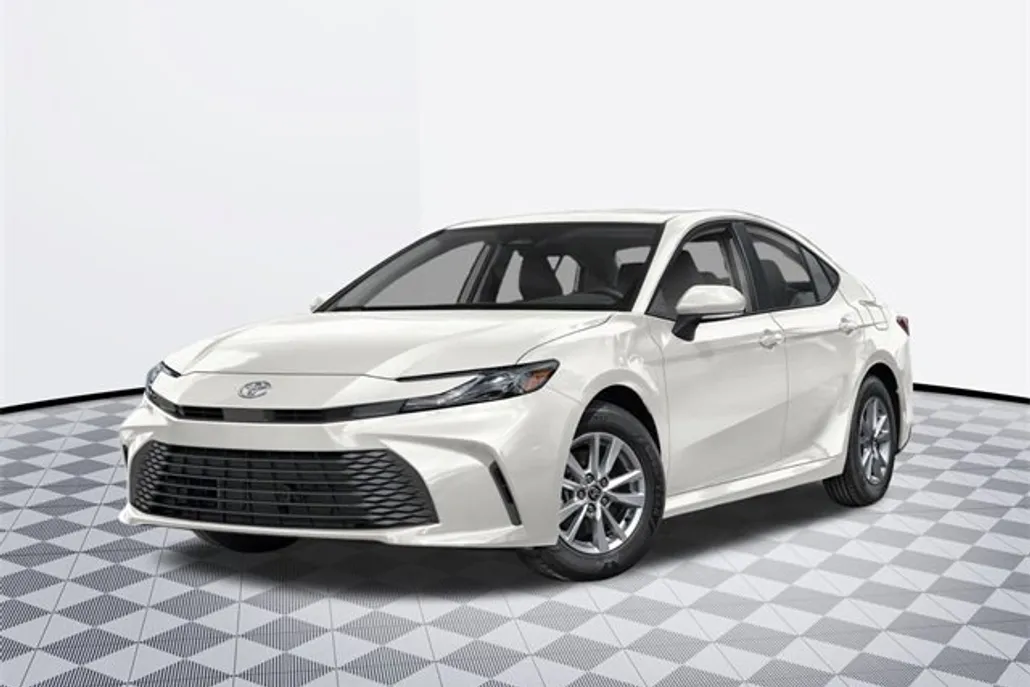 2026 Toyota Camry LE photo 1