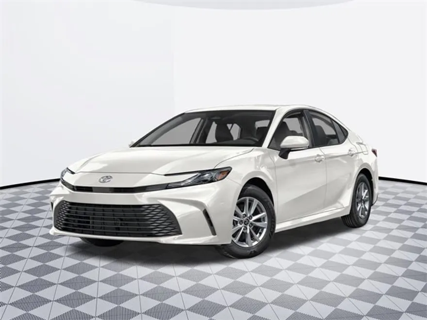 2026 Toyota Camry LE photo 1