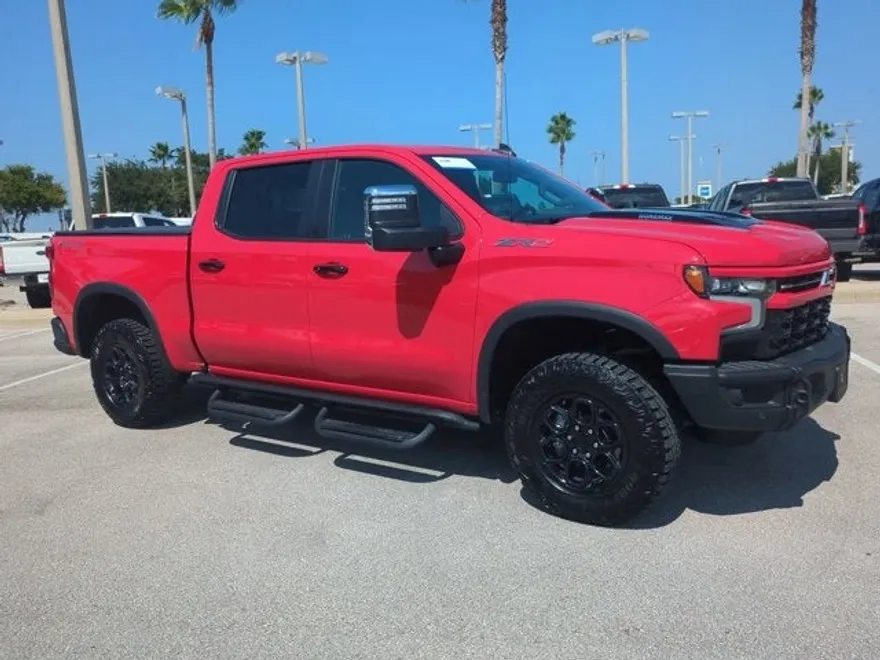 2024 Chevrolet Silverado 1500 ZR2 photo 1