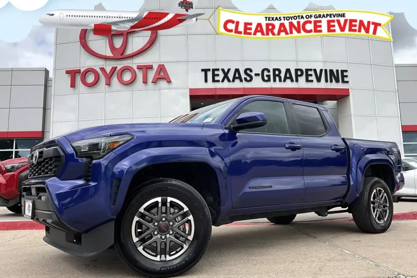 2024 Toyota Tacoma TRD Sport photo 1