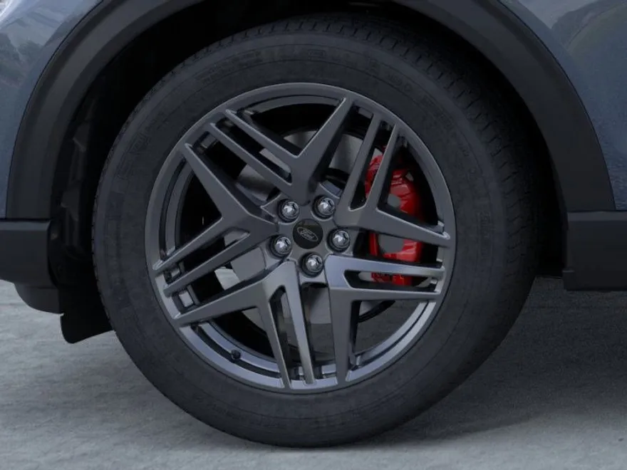 2025 Ford Explorer ST-Line photo 1