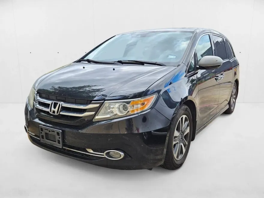 2015 Honda Odyssey Touring Elite photo 1