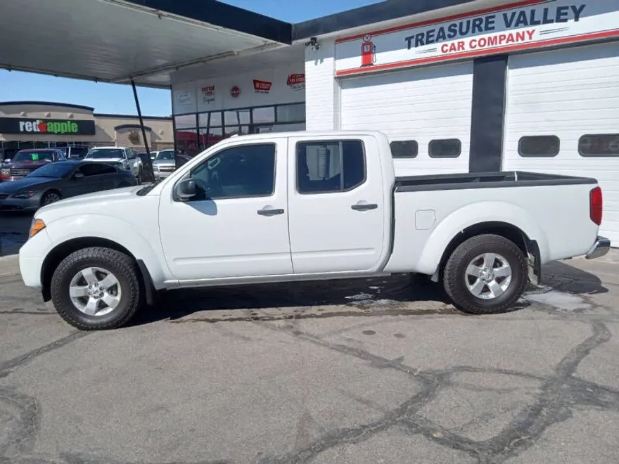2013 Nissan Frontier SL photo 1