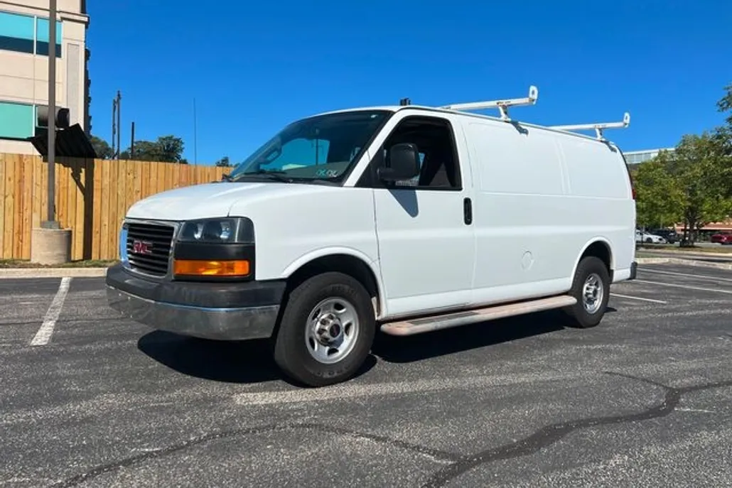 2019 Gmc Savana 2500 Cargo photo 1